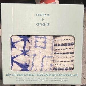 aden + anais Silky Soft Swaddle Set